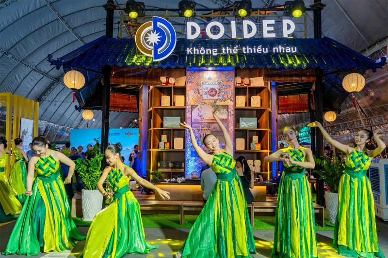 KHÔNG GIAN TÁI HIỆN ĐỒI TRÀ VIỆT NAM